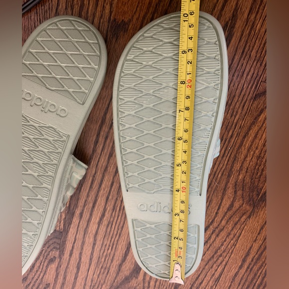 NWOT adidas Unisex-Adult Adilette Comfort Sandals Slide Sz 6M - Picture 4 of 9